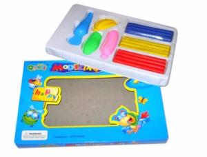 Plastelina 12 sztuk + FOREMKI DOMEK