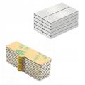 MAGNES NEODYMOWY płytkowy 30x10x1mm samoprzylepny 10 sztuk