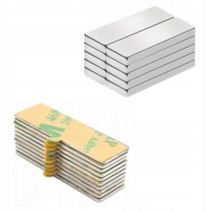 MAGNES NEODYMOWY płytkowy 30x10x1mm samoprzylepny 10 sztuk