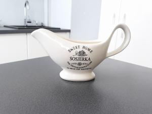 POJEMNIK NA SOS PORCELANOWY SWEET HOME SOSJERKA